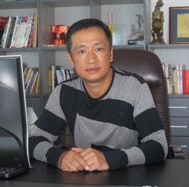 何文董事长_何文签名